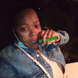 Meet your Posher, Christiana